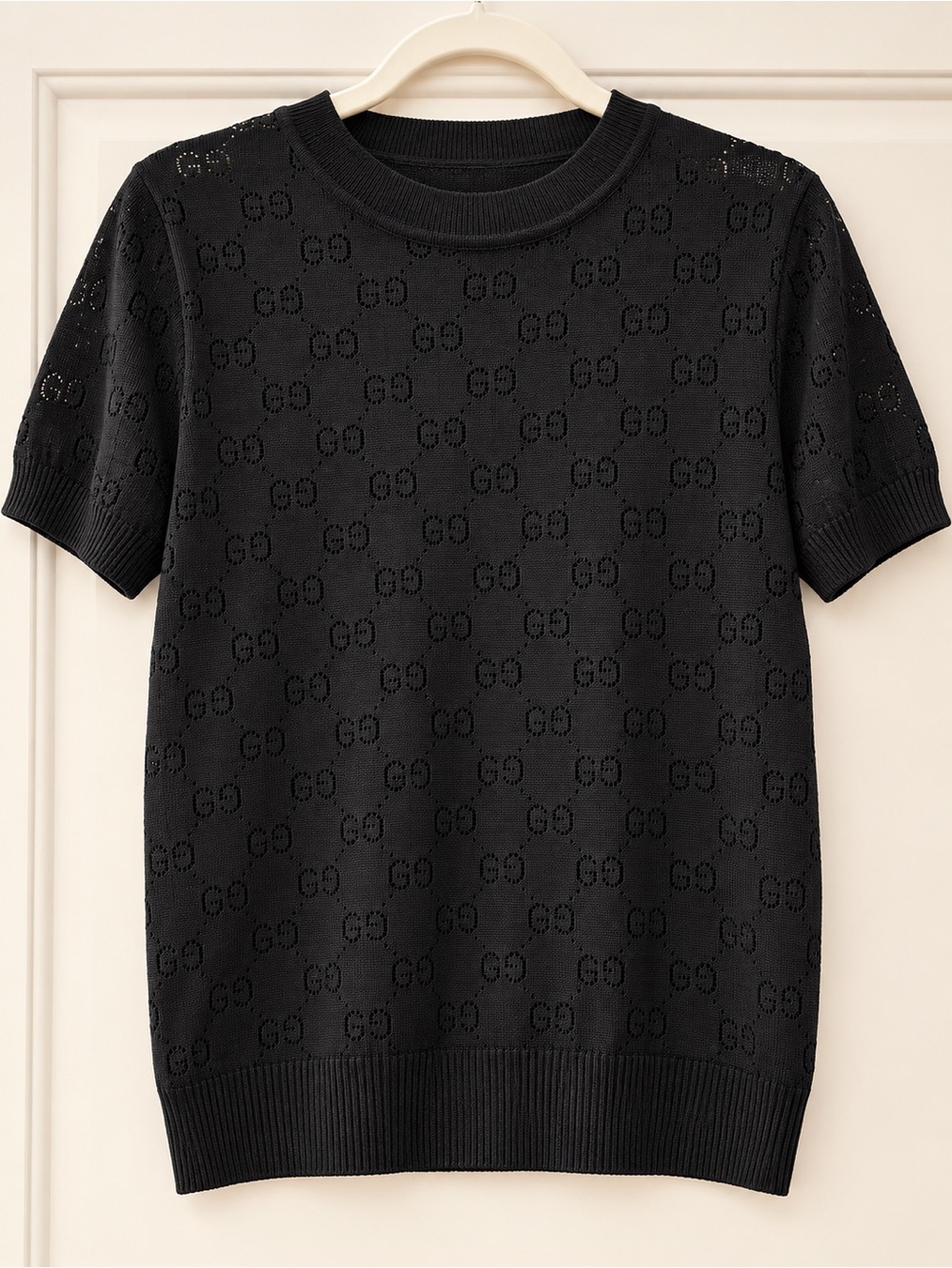 FASHION G PATTERN Black Short-Sleeve Knit Sweater